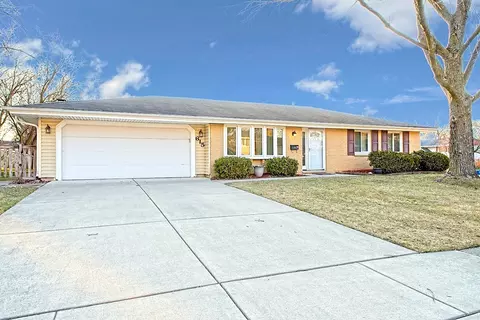 615 Bahama Ct, Schaumburg, IL 60193