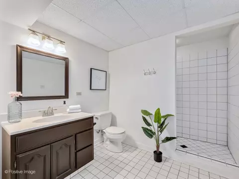 Bath - 1808 185th St, Lansing, IL 60438 photo 5 of 5