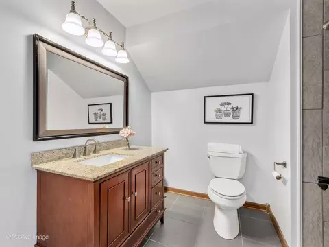 Bath - 1808 185th St, Lansing, IL 60438 photo 3 of 5