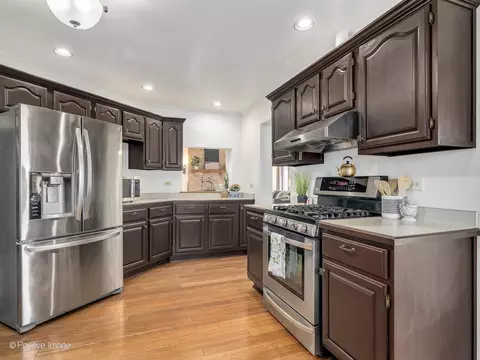 Kitchen - 1808 185th St, Lansing, IL 60438 photo 2 of 4