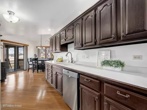 Kitchen - 1808 185th St, Lansing, IL 60438 photo 3 of 4
