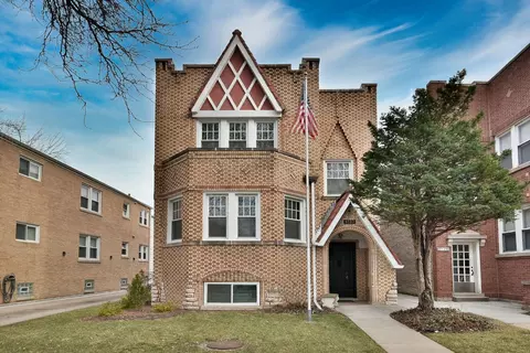 6123 N Moody Ave, Chicago, IL 60646