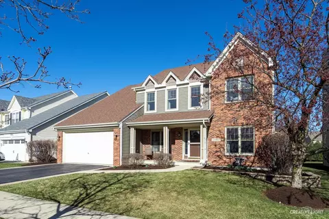 39 W W439 W Mallory Dr, Geneva, IL 60134