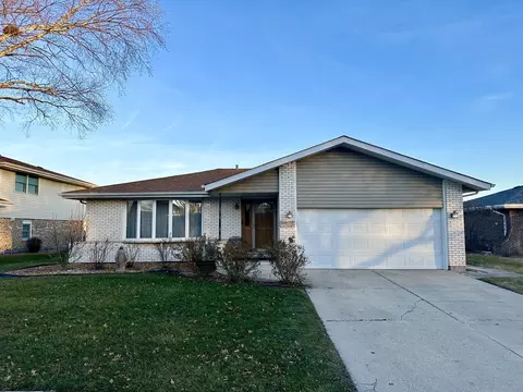 17413 Chestnut Dr, Tinley Park, IL 60487