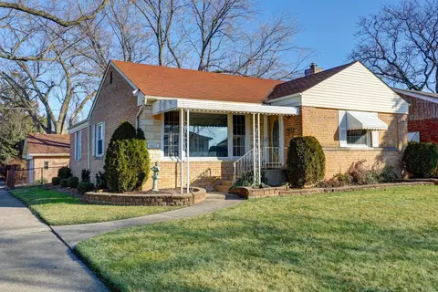 1803 Norfolk Ave, Westchester, IL 60154