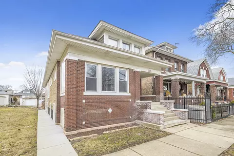 5730 S Artesian Ave, Chicago, IL 60629 photo 2