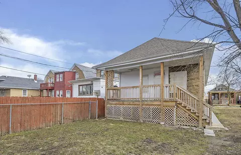 5730 S Artesian Ave, Chicago, IL 60629 photo 4
