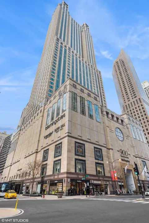 132 E Delaware Pl #5305, Chicago, IL 60611
