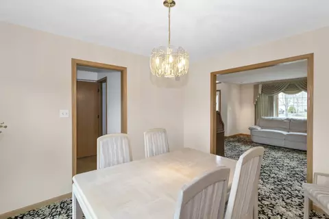 Dining - 1535 Creekside Dr, Hoffman Estates, IL 60169 photo 4 of 5