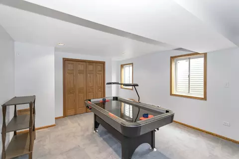 Other - 1535 Creekside Dr, Hoffman Estates, IL 60169 photo 3 of 4