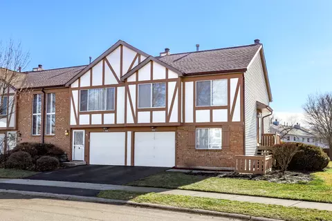 27 W307 Melrose Ln #307, Winfield, IL 60190