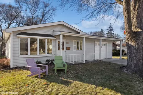 211 W Naperville Rd, Westmont, IL 60559