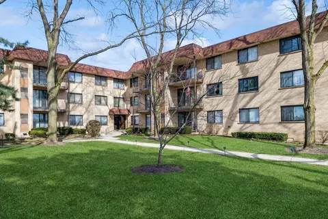 7650 W Lawrence Ave #305, Norridge, IL 60706
