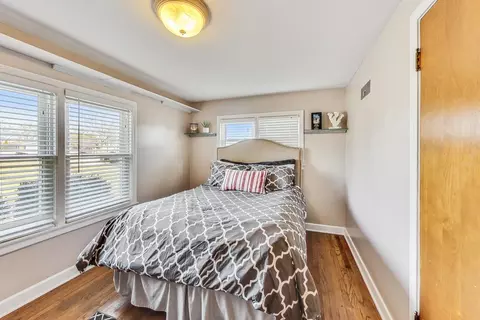 1815 Euclid Ave, Mount Prospect, IL 60056 photo 11