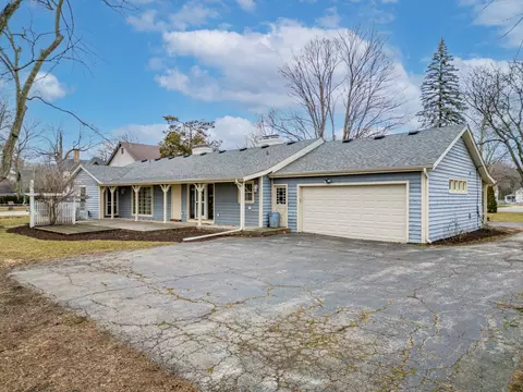 Exterior - 505 E Lincoln Ave, Belvidere, IL 61008 photo 7 of 11