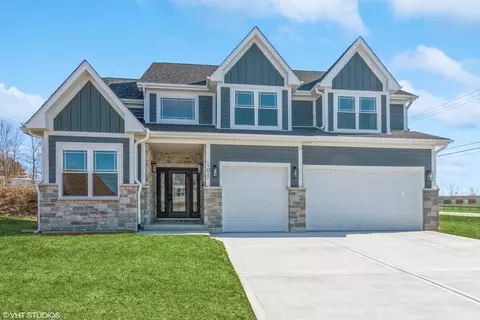 Exterior - 101 Gloria Dr, Elgin, IL 60120 photo 1 of 2