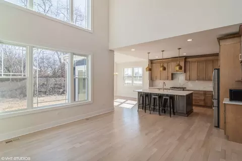 Other - 101 Gloria Dr, Elgin, IL 60120 photo 2 of 8