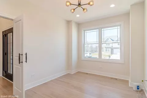 Other - 101 Gloria Dr, Elgin, IL 60120 photo 1 of 8