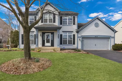 904 Ravinia Dr, Gurnee, IL 60031