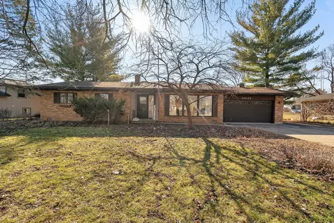 23823 W Mcclintock Rd, Channahon, IL 60410