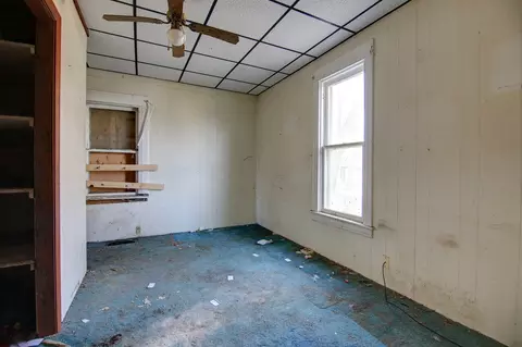 Other - 715 S Lincoln Ave, Dixon, IL 61021 photo 6 of 8