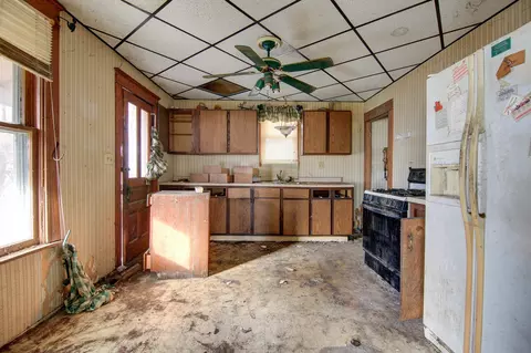 Kitchen - 715 S Lincoln Ave, Dixon, IL 61021 photo 1 of 1
