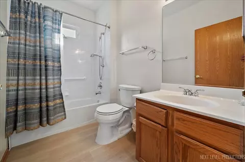 Bath - 13810 S Hickory Ln, Plainfield, IL 60544 photo 2 of 2