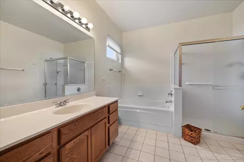 Bath - 13810 S Hickory Ln, Plainfield, IL 60544 photo 1 of 2