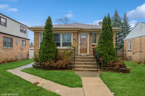 533 46th Ave, Bellwood, IL 60104