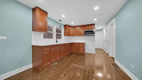 Kitchen - 6204 S Artesian Ave, Chicago, IL 60629 photo 2 of 3