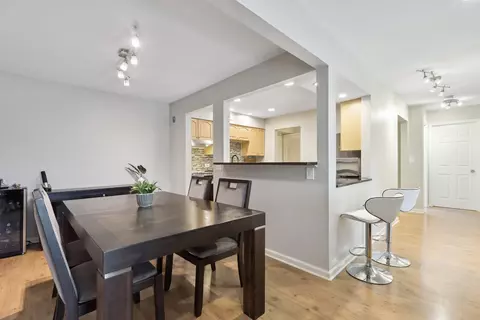Dining - 5000 Carriageway Dr #209, Rolling Meadows, IL 60008 photo 1 of 1