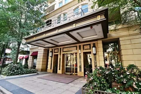 25 E Superior St #2303, Chicago, IL 60611