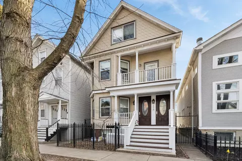 1423 W Fletcher St #2, Chicago, IL 60657