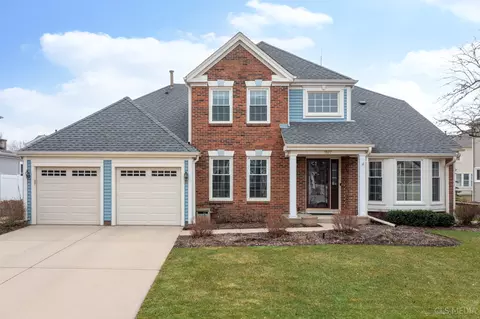 1827 Bangor Ln, Elk Grove Village, IL 60007