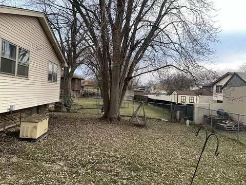 Exterior - 744 School Ave, Matteson, IL 60443 photo 3 of 3