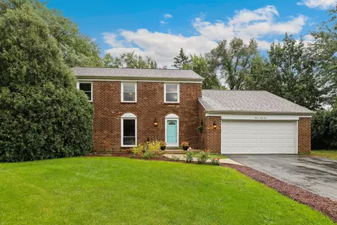 1141 Antique Ln, Northbrook, IL 60062