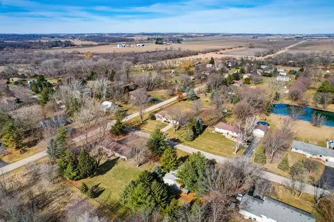 View/Area - 23621 Rita Dr, Harvard, IL 60033 photo 2 of 8