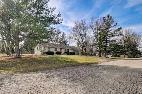 Exterior - 23621 Rita Dr, Harvard, IL 60033 photo 14 of 26