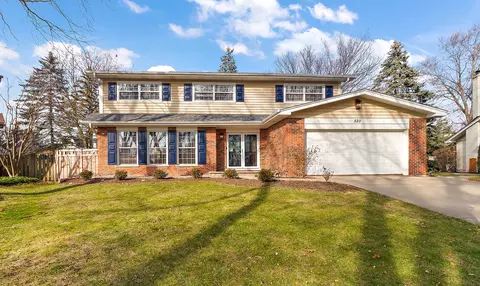 520 Lois Ct, Mount Prospect, IL 60056