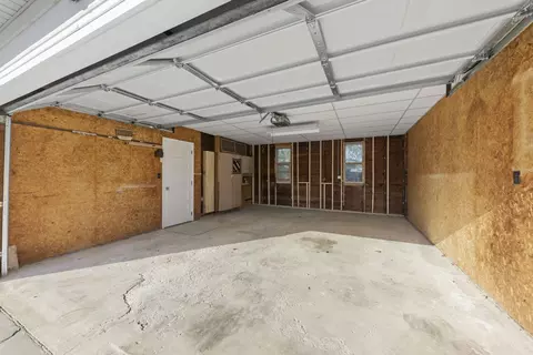 Exterior - 536 E 2nd St, Lockport, IL 60441 photo 10 of 12