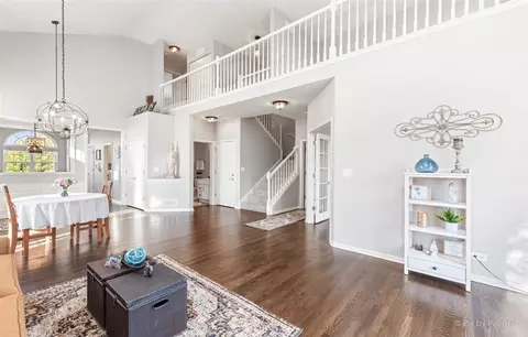 Living - 1 Waterfront Ct, Algonquin, IL 60102 photo 4 of 11