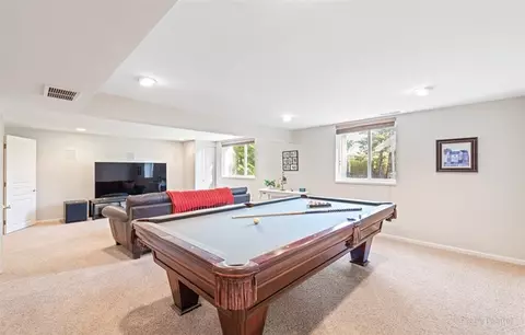 Living - 1 Waterfront Ct, Algonquin, IL 60102 photo 10 of 11