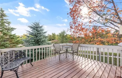 Exterior - 1 Waterfront Ct, Algonquin, IL 60102 photo 8 of 15