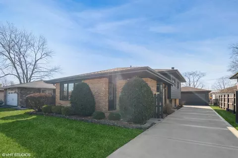 5241 138th Pl, Crestwood, IL 60445