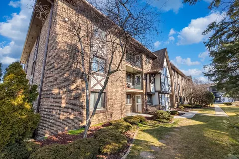 10516 Ridge Cove Dr #38C, Chicago Ridge, IL 60415