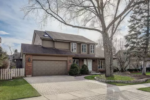 1242 Ardmore Dr, Naperville, IL 60540