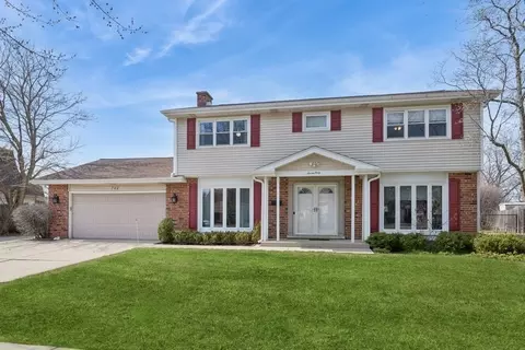 740 Constance Ln, Deerfield, IL 60015