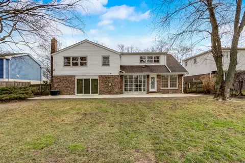Exterior - 3610 Maple Leaf Dr, Glenview, IL 60026 photo 7 of 8