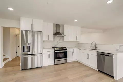 Kitchen - 3610 Maple Leaf Dr, Glenview, IL 60026 photo 3 of 3