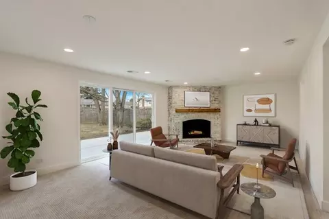 Living - 3610 Maple Leaf Dr, Glenview, IL 60026 photo 5 of 7